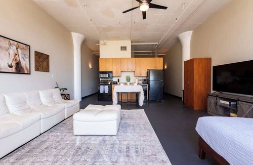 West Main Historic District Condo | The Derby (Downtown Louisville)