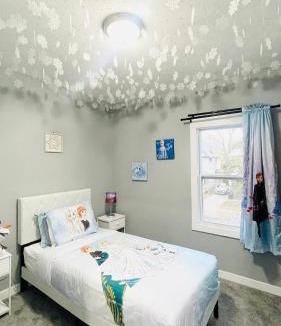 Cleveland House | The Disney House In Cleveland Plus Game Room!