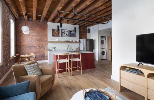 Old Port Apartment | The Evalina Hotel