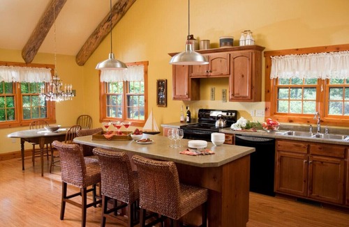 Sturgeon Bay Cabin | The Evergreen Cabin (2 bedroom)