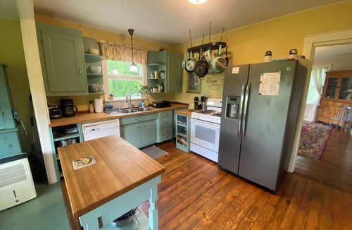Kossuth Other | The Farm House at Mitchell Ponds