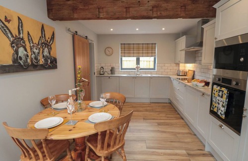 Holme Cottage | The Feed Room