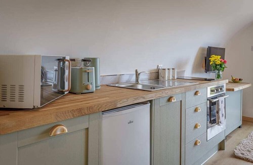 Newton Stewart Cabin | The Galloway Steading-The Hedgehogs Hideout Family cabin with Hot Tub