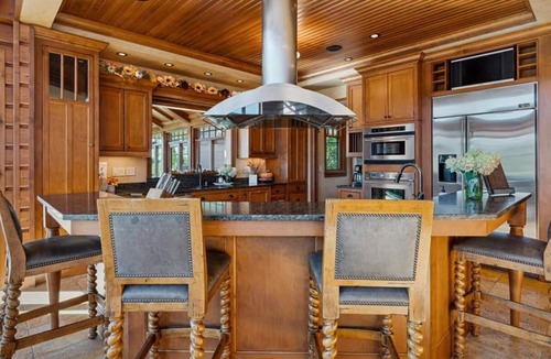 Pequot Lakes House | The Getaway- Snowmobiling| Hot Tub| BachParty