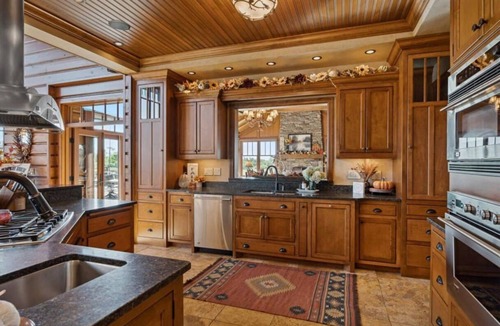 Pequot Lakes House | The Getaway- Snowmobiling| Hot Tub| BachParty