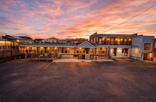St. Charles Apartment | The Global Getaway