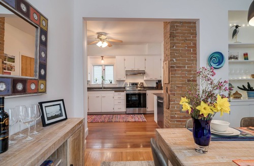Munjoy Hill House | The Globe House on Munjoy Hill - Walk to Breweries