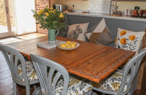 Durham Cottage | THE GRANARY, pet friendly, with hot tub in Durham