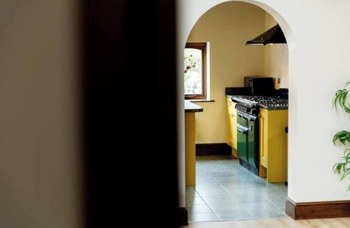 Crynant Cottage | The Granary - Rustic Retreats