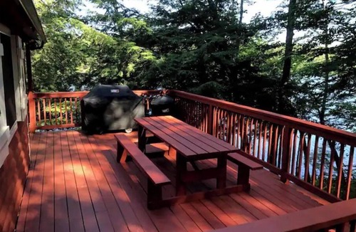 Dryden Cabin | The Guest Lodge at Santa Claus Lake