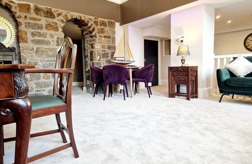 Scorton Apartment | The Hamilton luxury apartments-Lord William suite