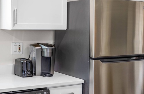 Salisbury Condo | The Hangout: Across from Beach Access, New & Fun Decor, Firepit, Gas Grill