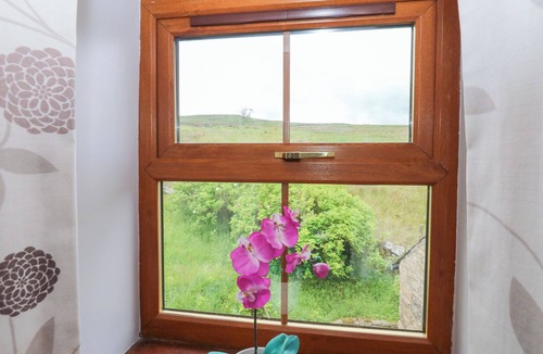 Alston Cottage | THE HAYLOFT, pet friendly, with hot tub in Alston