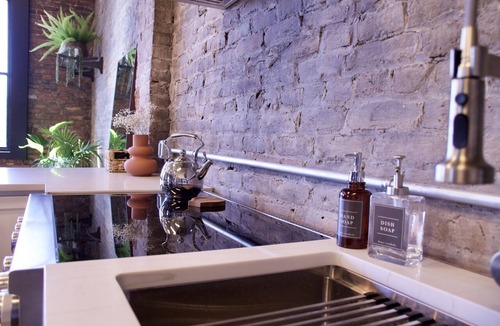 Wheeling Apartment | The Historic Berry Loft