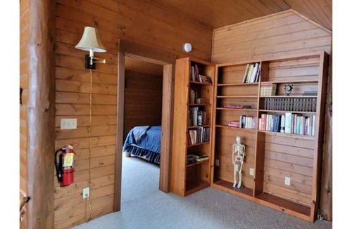 Hayward Cabin | The House on Round - Summer Weeks & Fall Color Weekends Still Available!