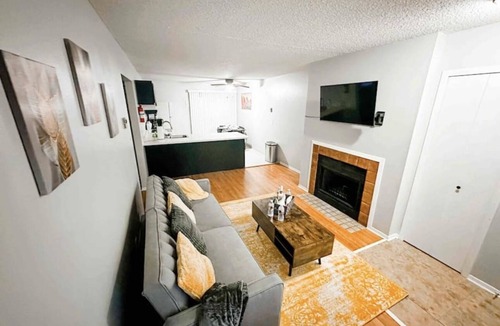 Cimarron Hills Apartment | The Hygge Apt A