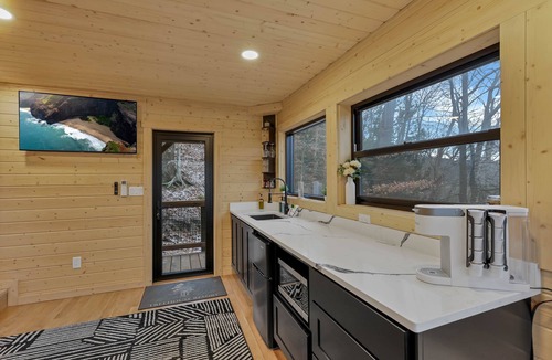 Rockbridge House | The Hygge Treehouse Hocking Hills