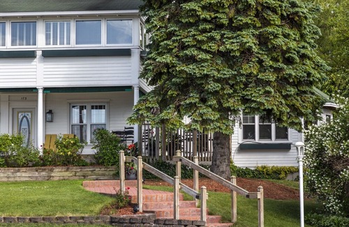 Beulah House | The Inn at Beulah Beach