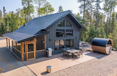 Ely Apartment | The Kawishiwi Lakeview Cabin with Private Sauna