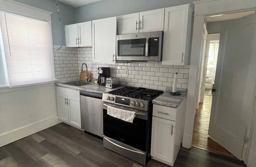 North Buffalo Apartment | The L's Luxury 2- The Tacoma Upper