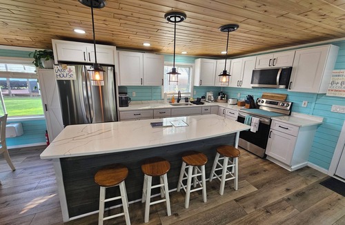 Harsens Island Cottage | The Lake House on McDonald Island - Middle Channel! BOAT ACCESS ONLY!