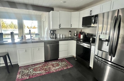 Nevis Cabin | The Lake View on Belle Taine