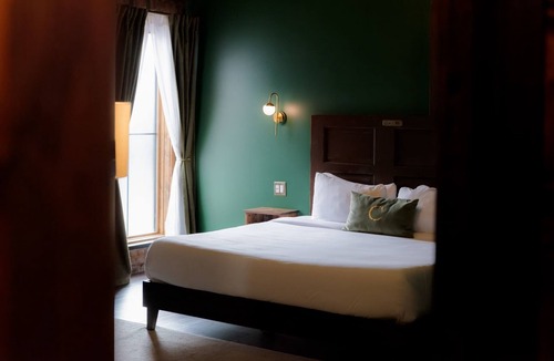 Madison Hotel | The Lanier Suite 204 at The Chandler Hotel