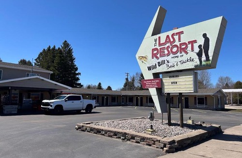 Sault Ste. Marie Hotel | The Last Resort