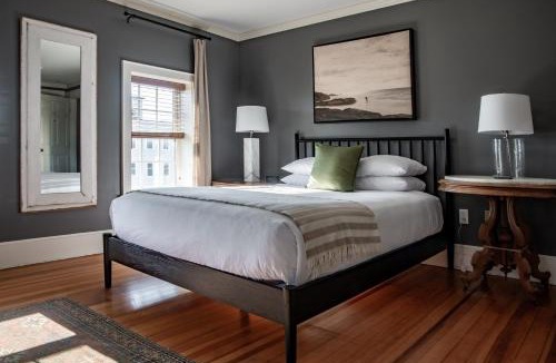 Rockland Hotel | The Lindsey Hotel