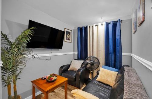 Zoar Apartment | The Little Paradise