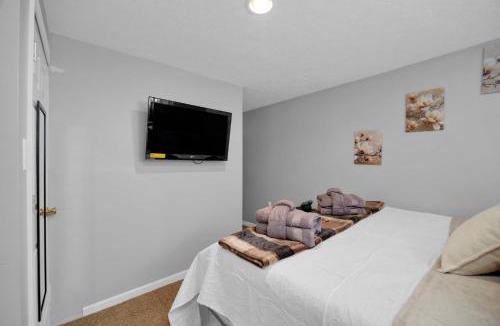 Zoar Apartment | The Little Paradise
