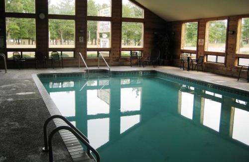 Siren Hotel | The Lodge at Crooked Lake