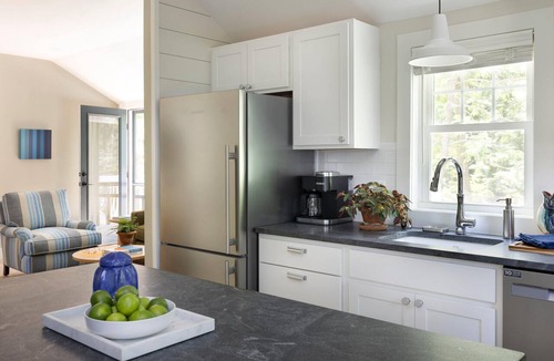 Kennebunkport Hotel | The Lodge at the Cove