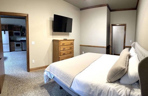 Hancock Apartment | The Lodge- Houdini Suite