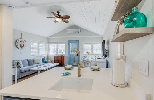 Salisbury Condo | The Lookout: Newly Remodeled 2 Decks, Across from Beach Access, Smart TV, WiFi, Laundry