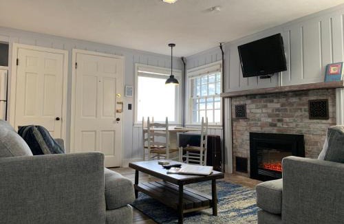 Commercial Street Resort | The Masthead Resort