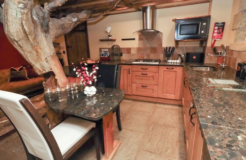Stannersburn Cottage | THE MEDIEVAL ROMANTIC, romantic, with open fire in Bellingham