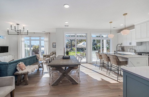 Norton Shores Cottage | The Mona Lake Haven - hot tub- fire pit - fireplace