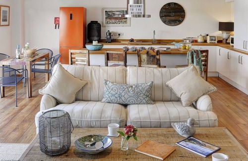 Amble Apartment | The Nelson - Two Bedroom Apartment, Sleeps 4