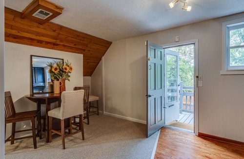 Sloan Lake Apartment | The Nest at Sloans Lake