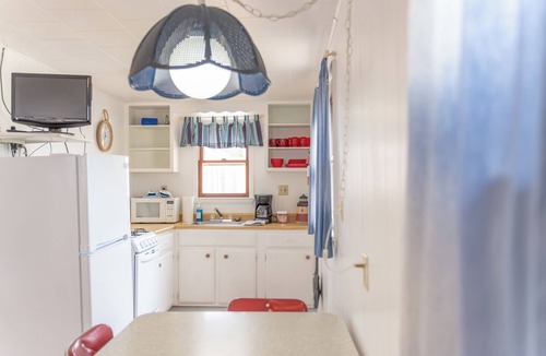 Oscoda Cabin | The Nest @ Haven- 2/1 with Sandy Beach Directly on Lake Huron