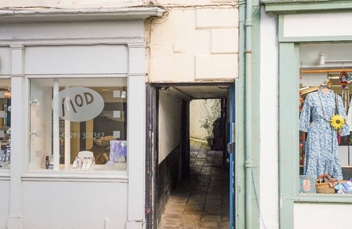 Tweedmouth Apartment | The Old Smokehouse: Central, Bohemian Room