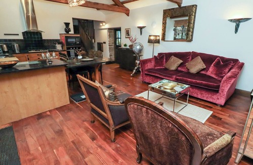 Falstone Cottage | The Opulent