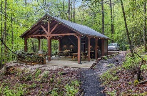 Pine Ridge House | The Overlook - Camping Cabin Retreat in RRG KY