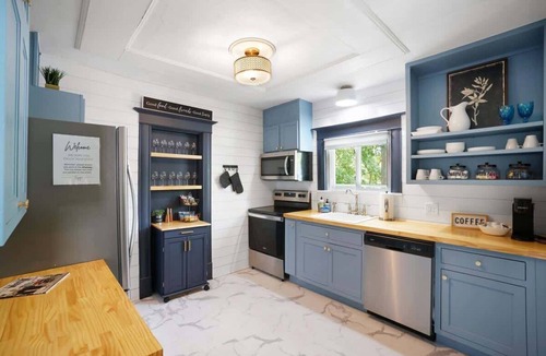 St. Charles Historic District House | The Painted House