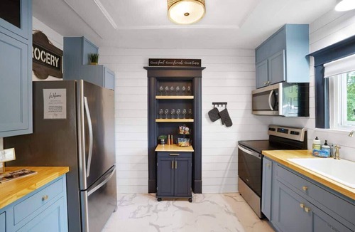 St. Charles Historic District House | The Painted House