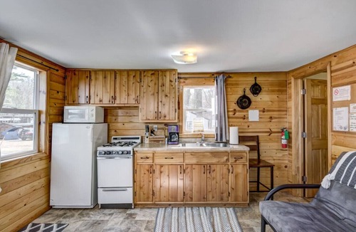 Brill Cabin | The Perch at Lincolnwood Resort
