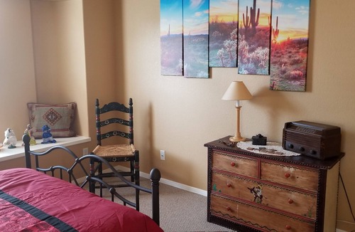 Mesilla Park Apartment | The perfect place . . . you found it! Beautiful Bedroom/ Back Yard & Full Bath.
