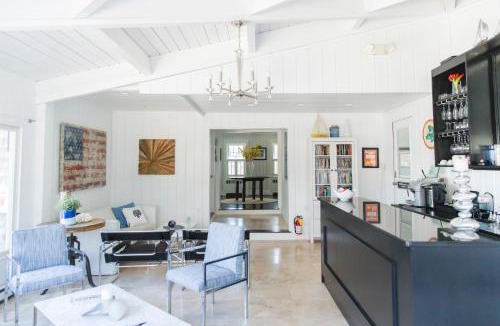 Northwest Harwich Bed & Breakfast | The Platinum Pebble Boutique Inn - Adults Only Property