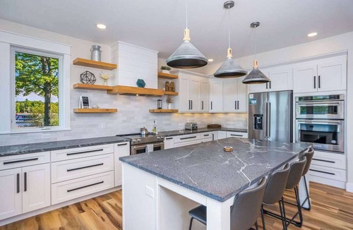 Interlochen House | The Point On Green Lake & Betsie River | Dogs OK